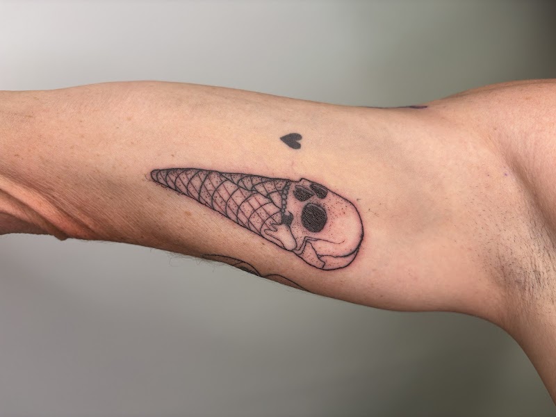 TABAS TATTOO_Studio de tatouages à Marseille