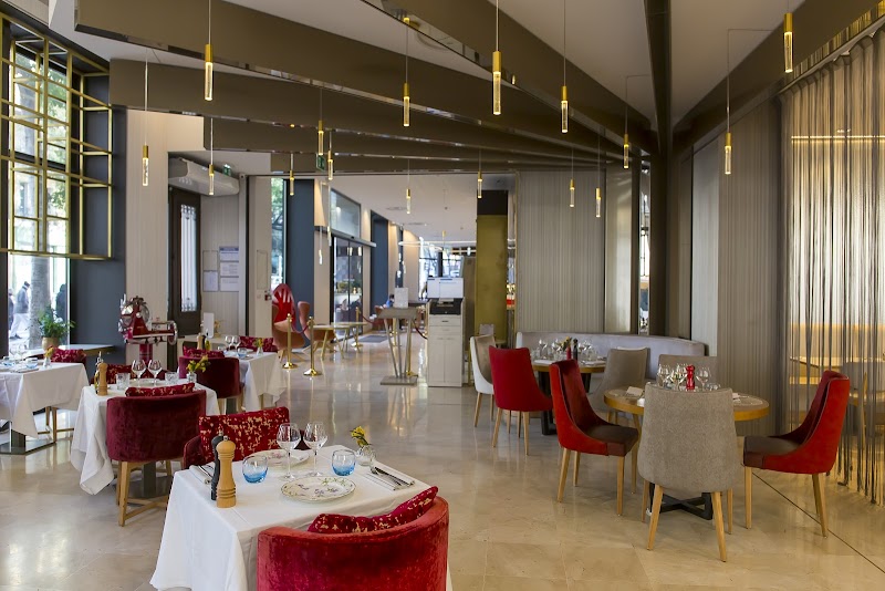 Le Bouillon M Restaurant