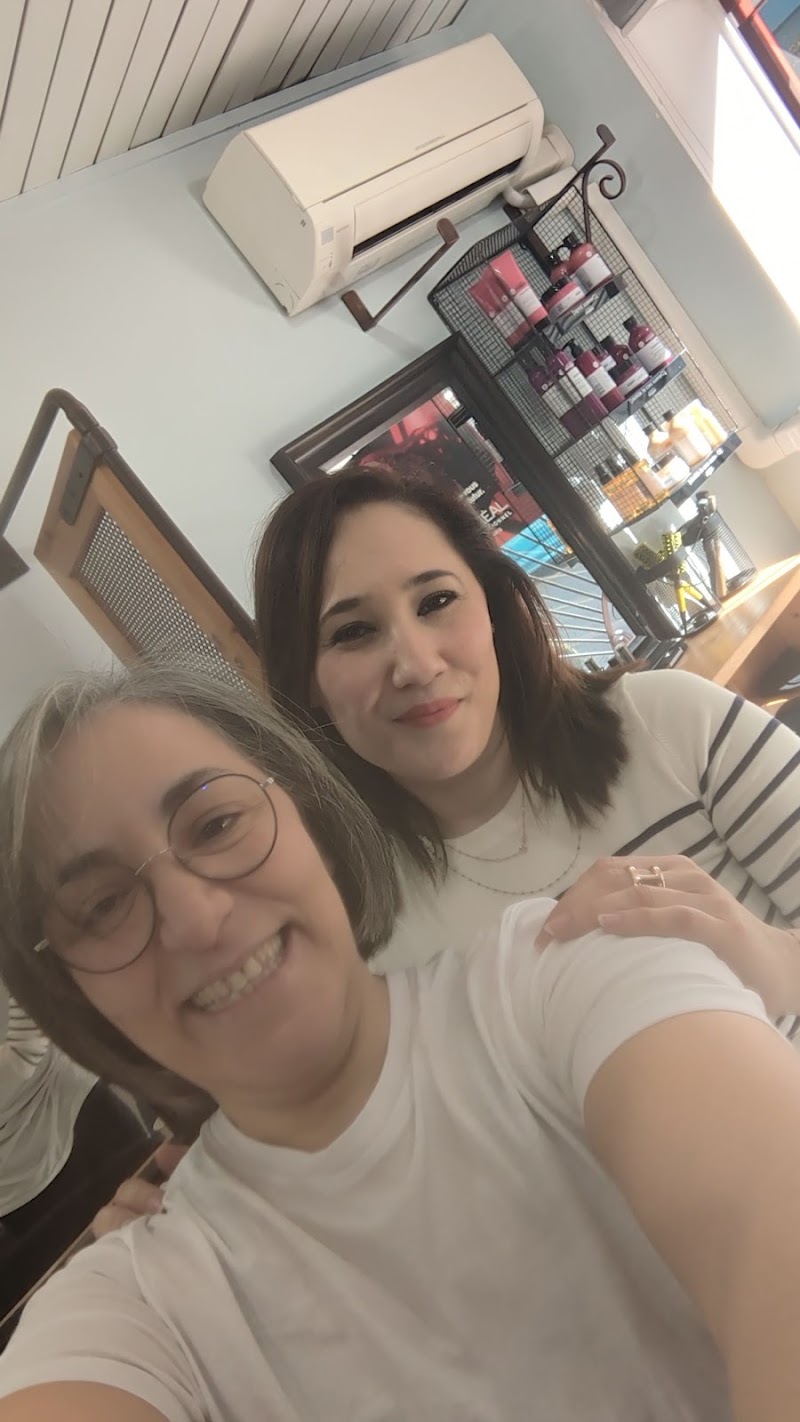 L'atelier coiffure Mazargues by MIR