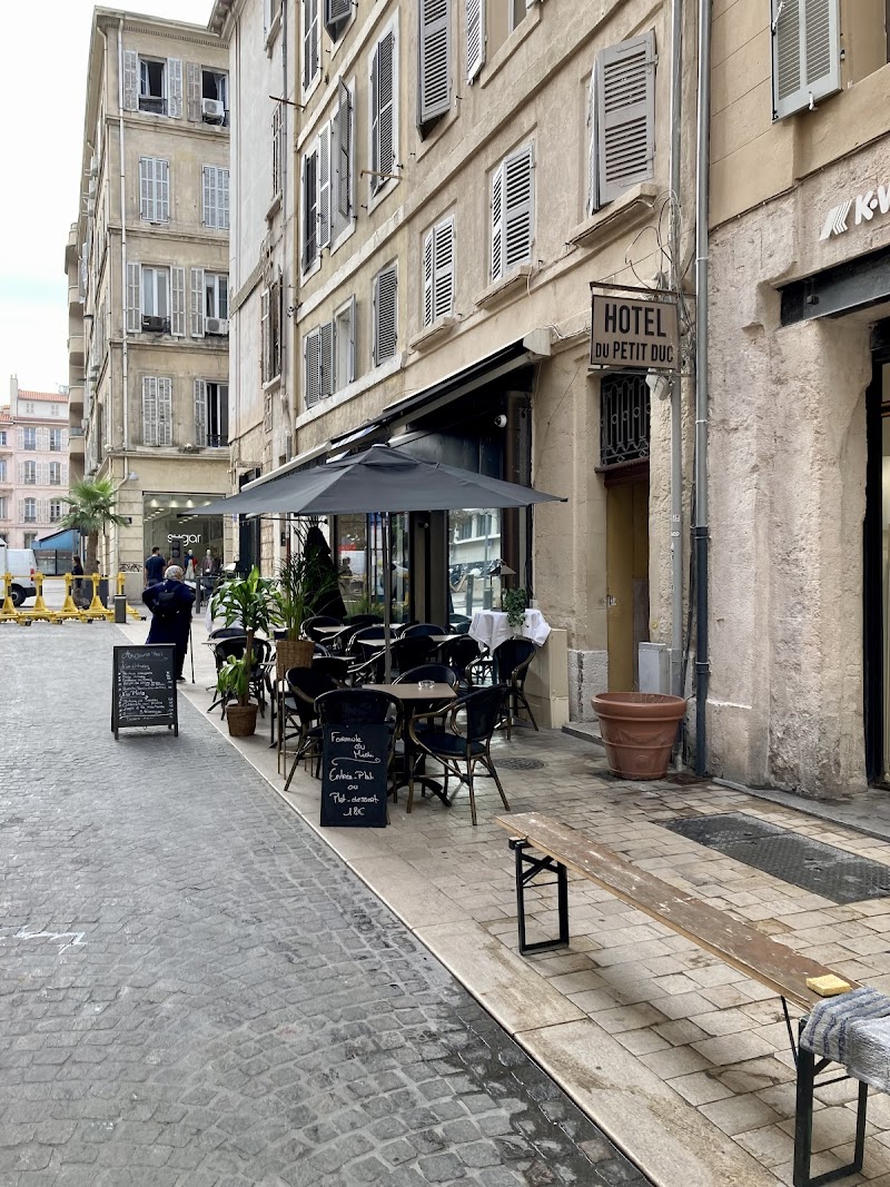 Le grand Duc by Jacks