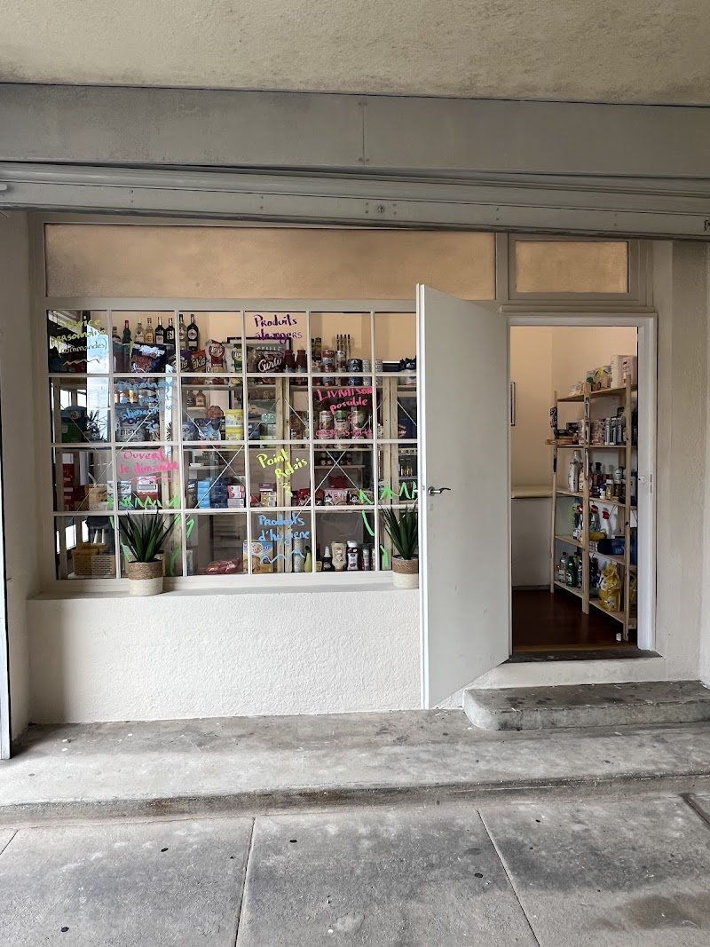 Épicerie de la Corniche