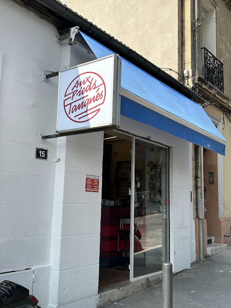 Aux Pieds Tanqués