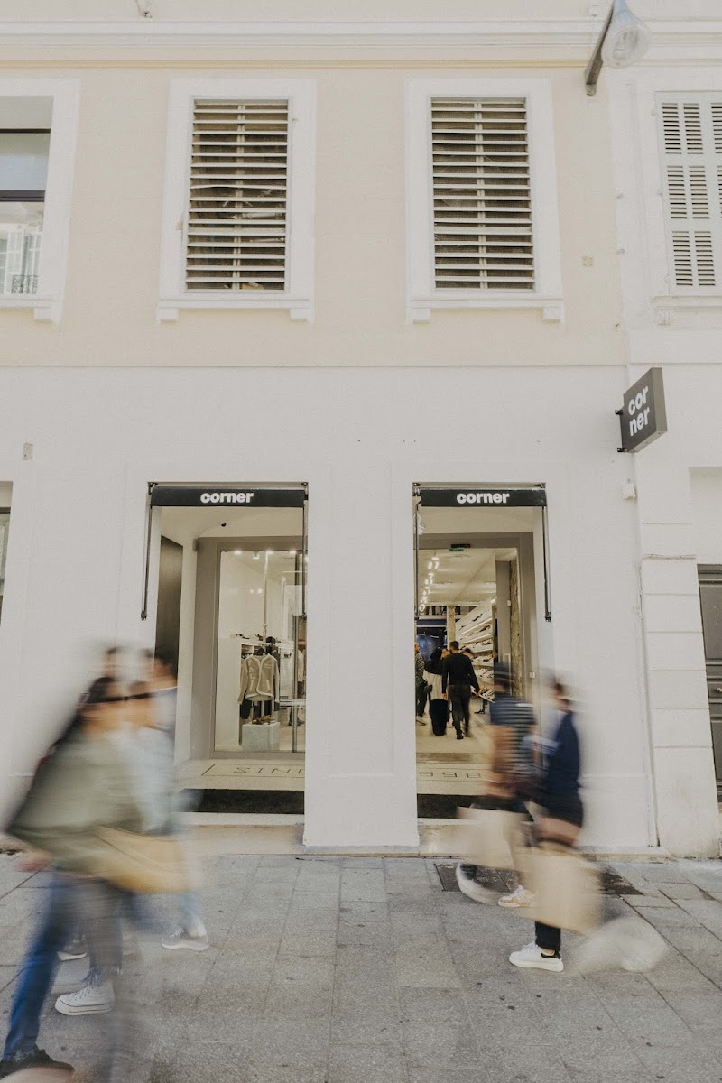 Corner Street Sneaker Shop