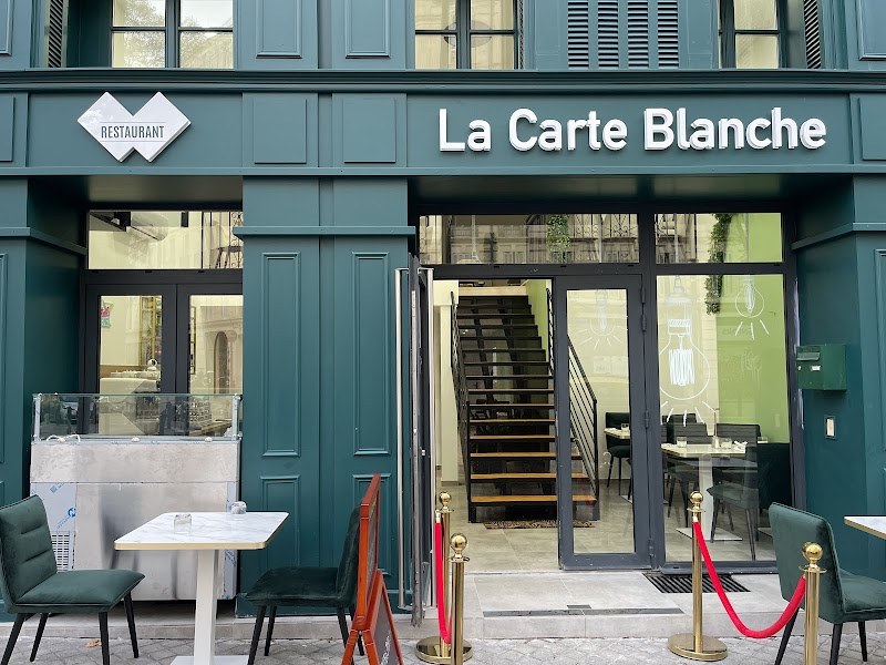 La Carte Blanche