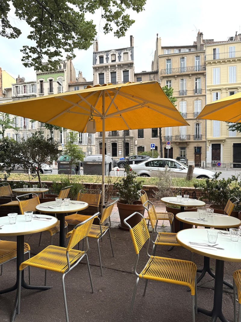 Le Centuple