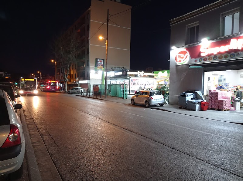 Super Market
