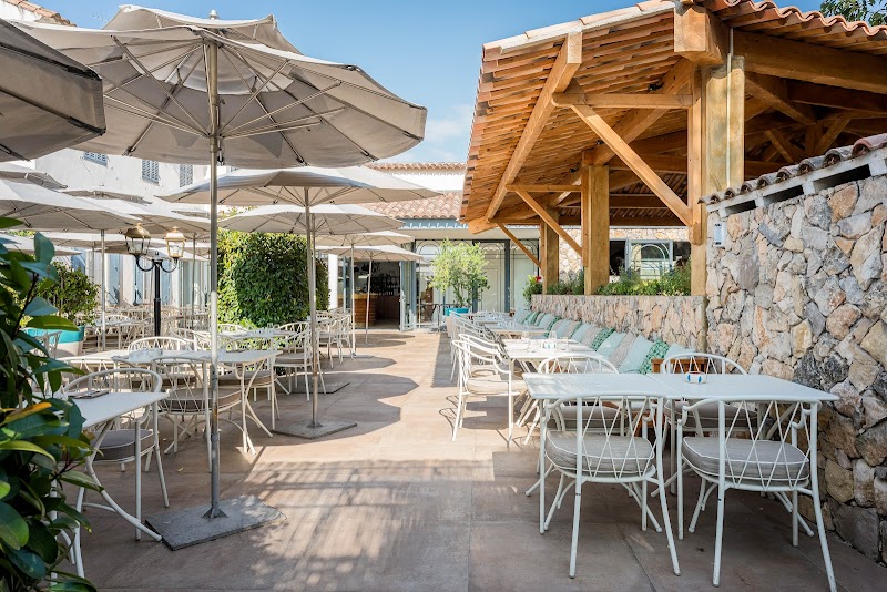 LA PIAZZA DES FRANGINS Restaurant