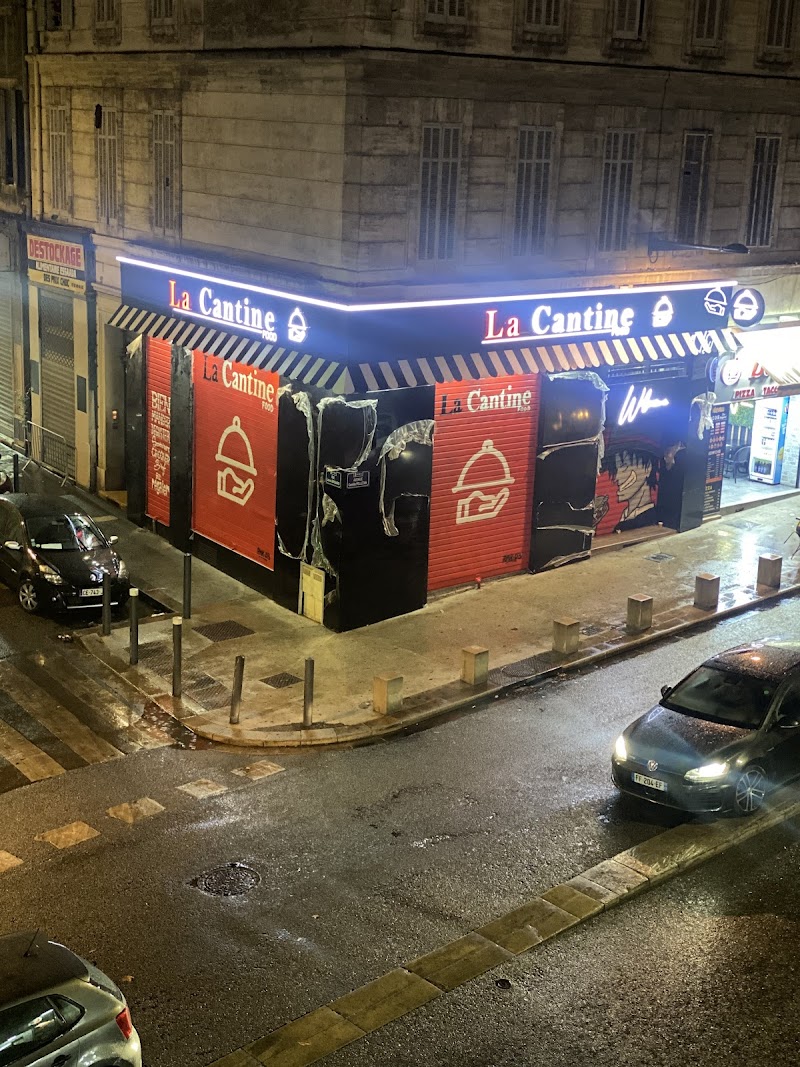 LA CANTINE